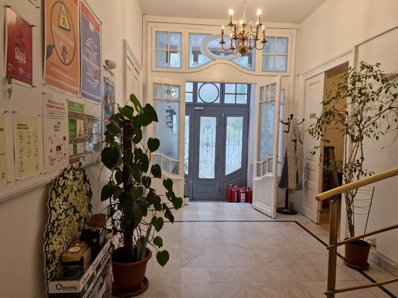Piata Unirii, Mitropolie,10 minute metrou, vila deosebita, pe Profesorilor